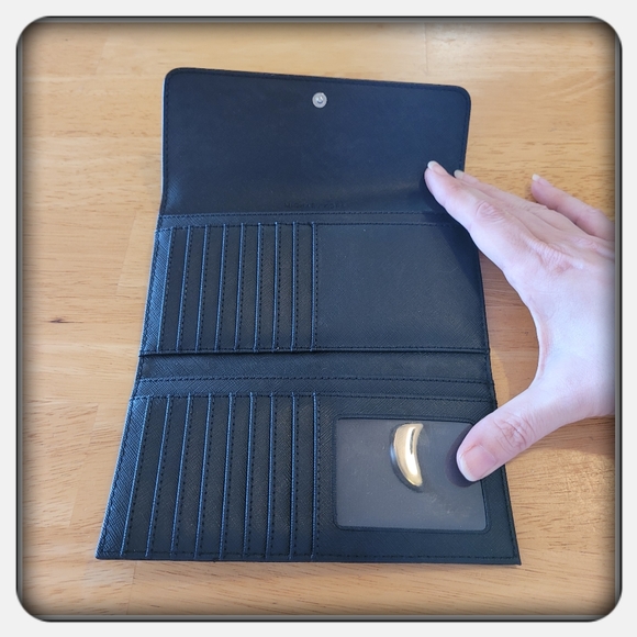 EUC Michael kors Black Jet Set Trifold Wallet - Picture 3 of 10